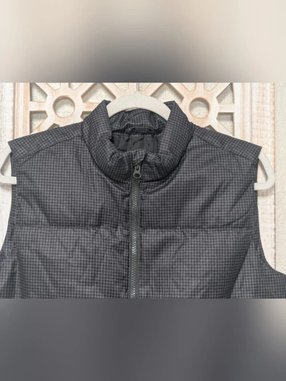 Old Navy Girls Size 10-12 Plus Black Houndstooth Puffer Vest Full Zip Outerwear